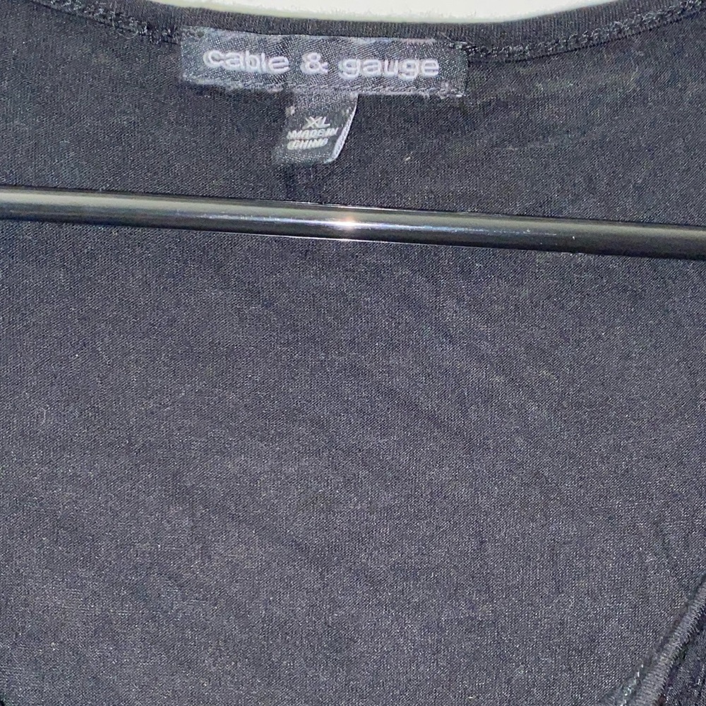 Top - Picture 2 of 4